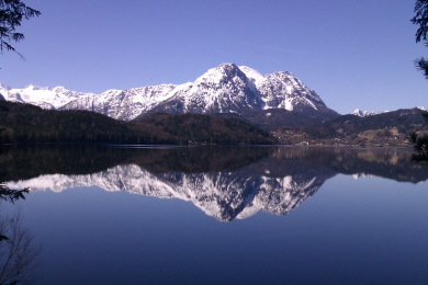 Altausee im Spiegel Altausee im Spiegel